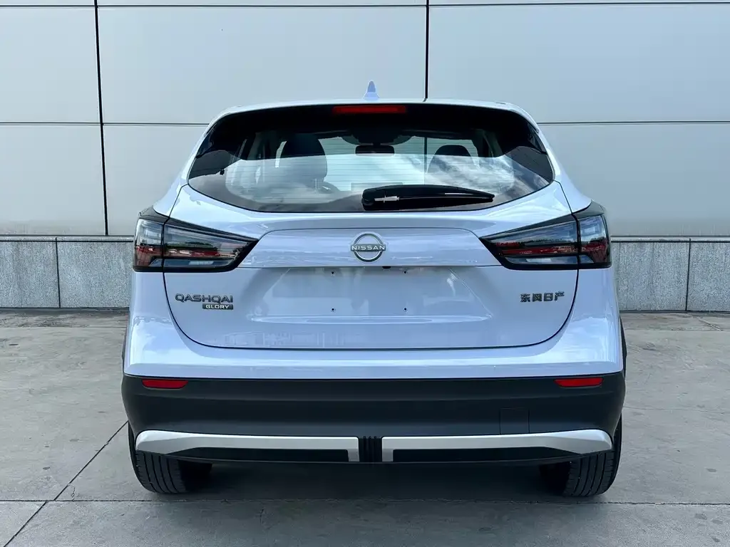 Nissan Qashqai — фото 10