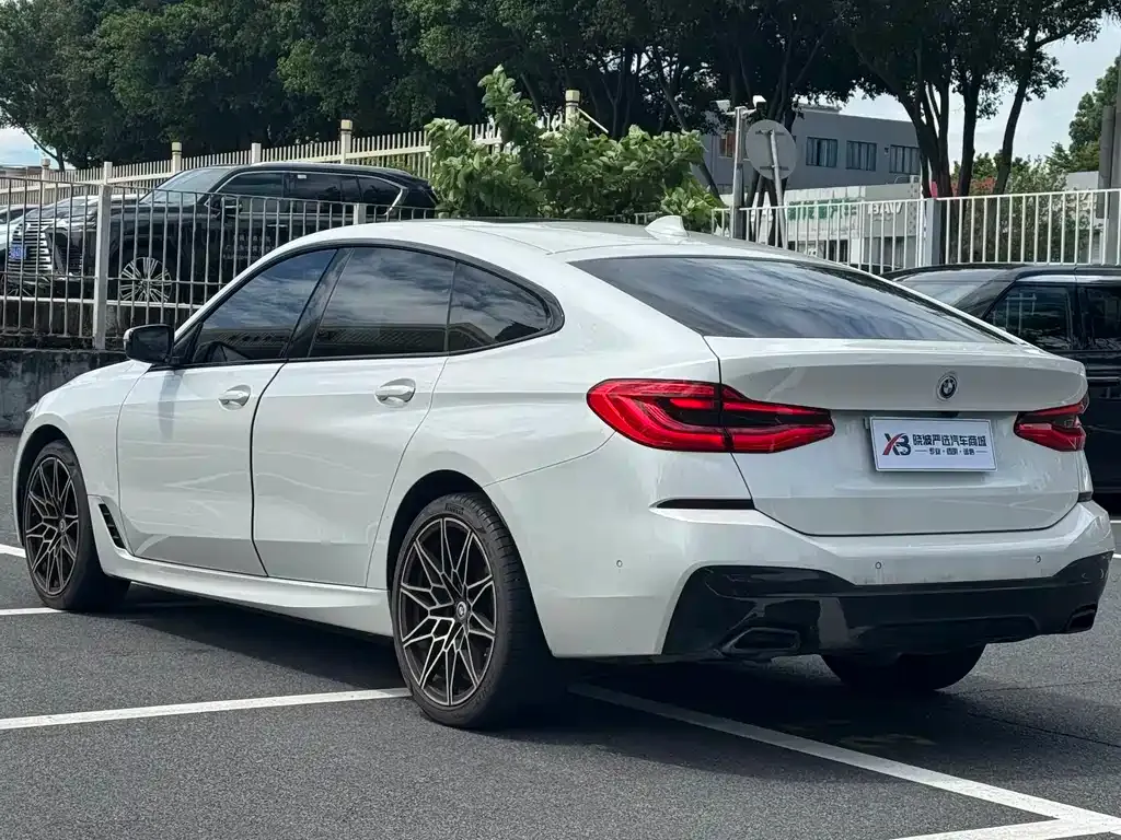 BMW 6 Series GT — фото 10
