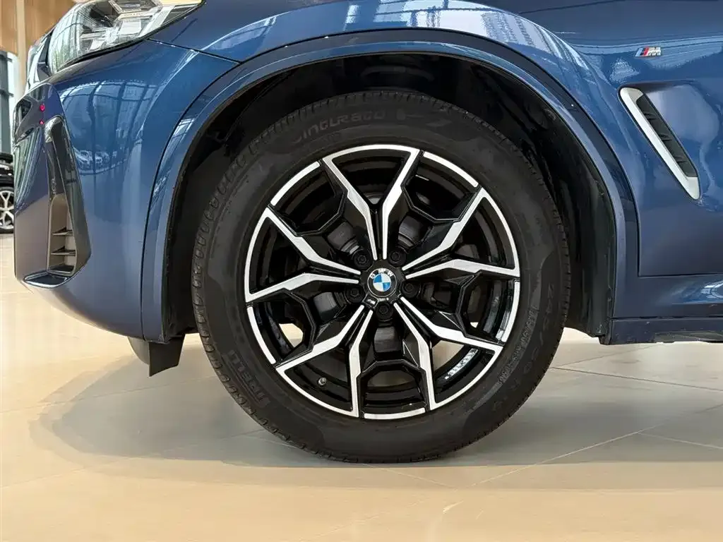 BMW X3 — фото 8
