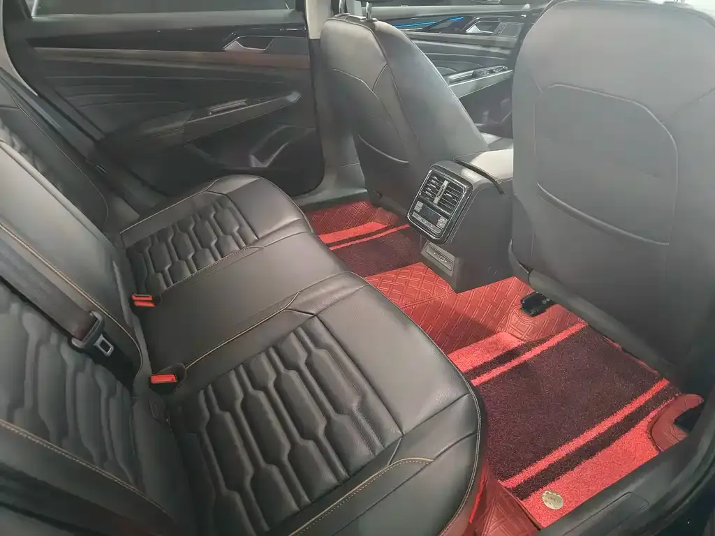 Volkswagen Passat — фото 5