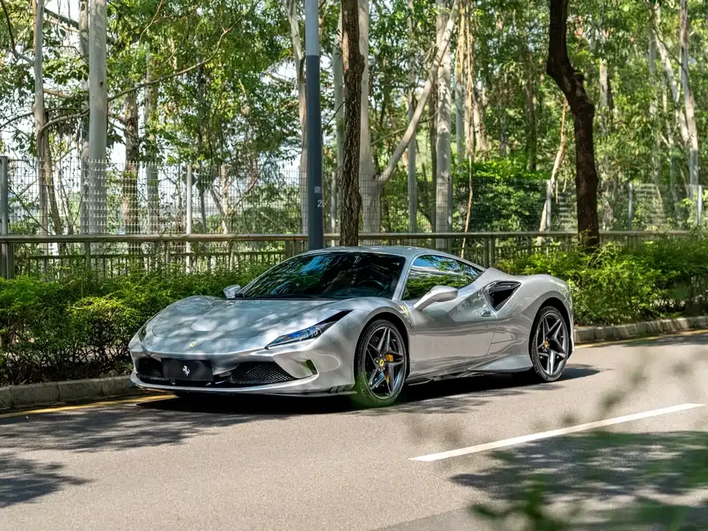 Ferrari F8 — фото 1