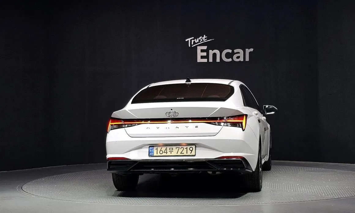 Hyundai AVANTE — фото 2