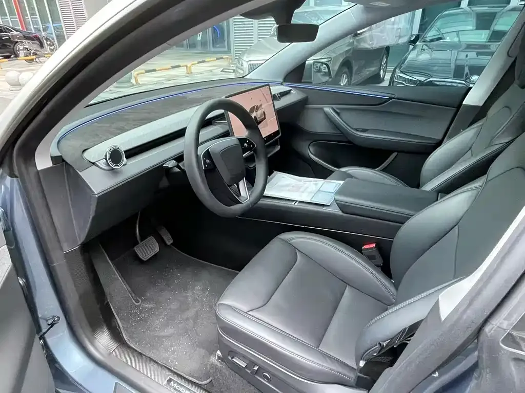 Tesla Model Y — фото 3
