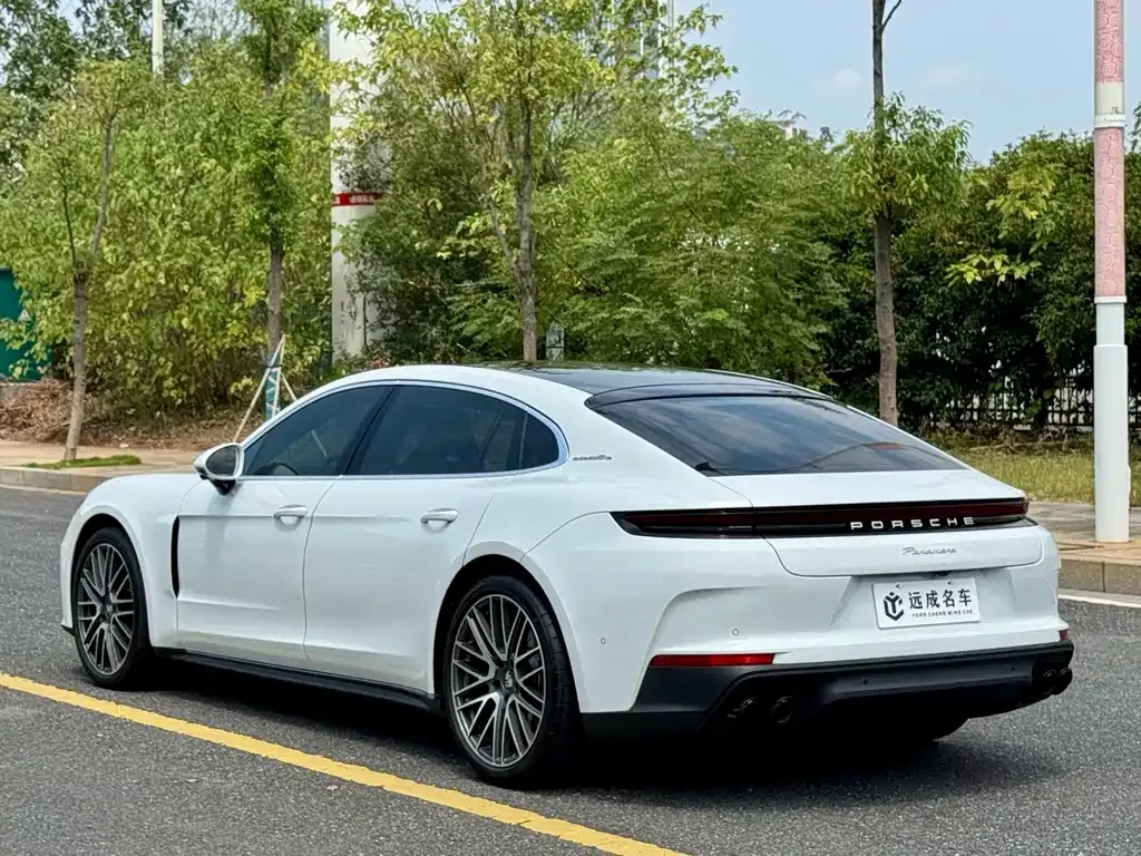 Porsche Panamera — фото 10
