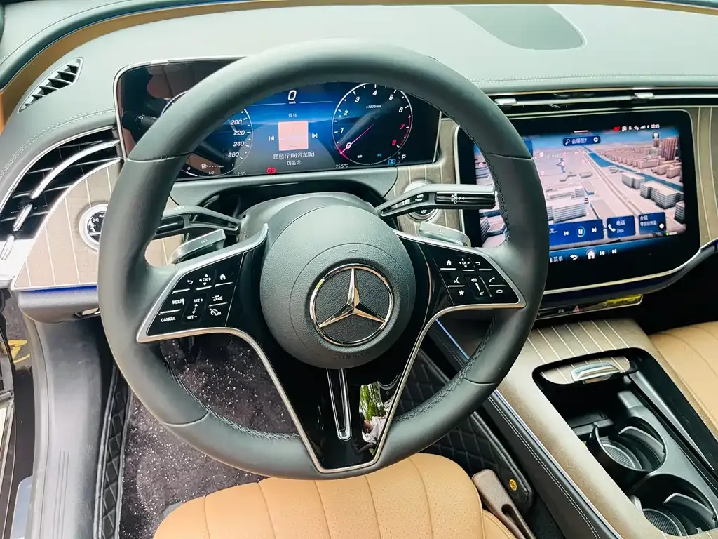 Mercedes-Benz E-Class — фото 10