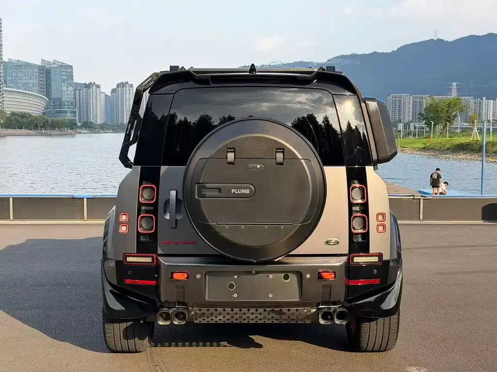 Land Rover Defender — фото 2