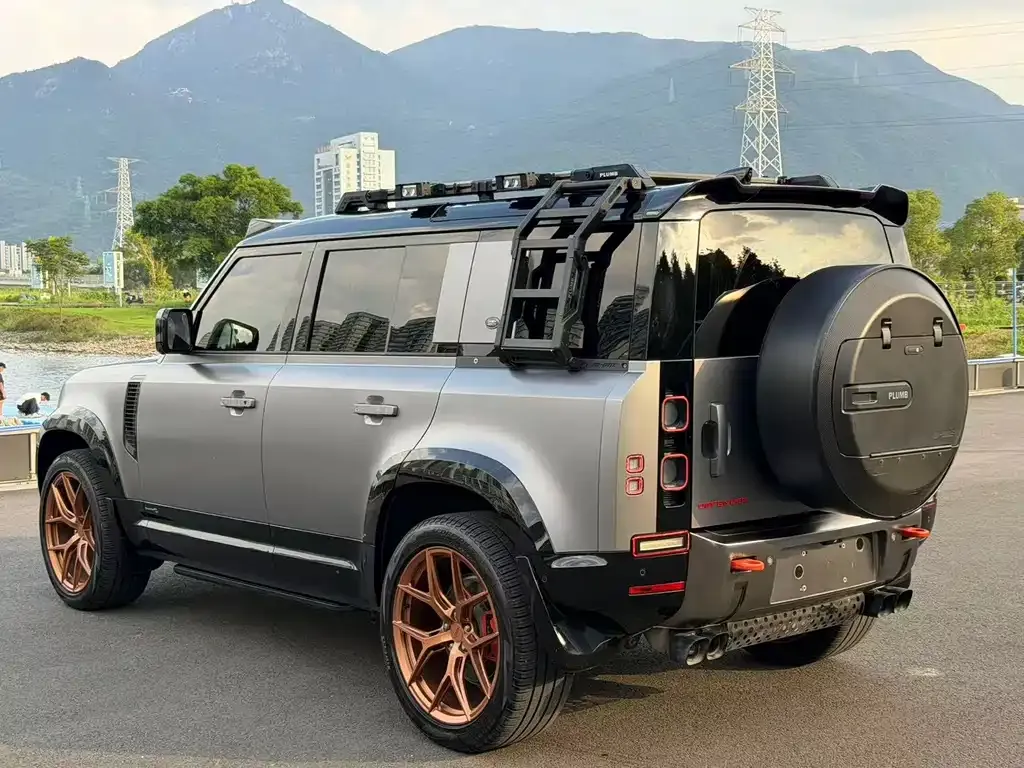 Land Rover Defender — фото 4