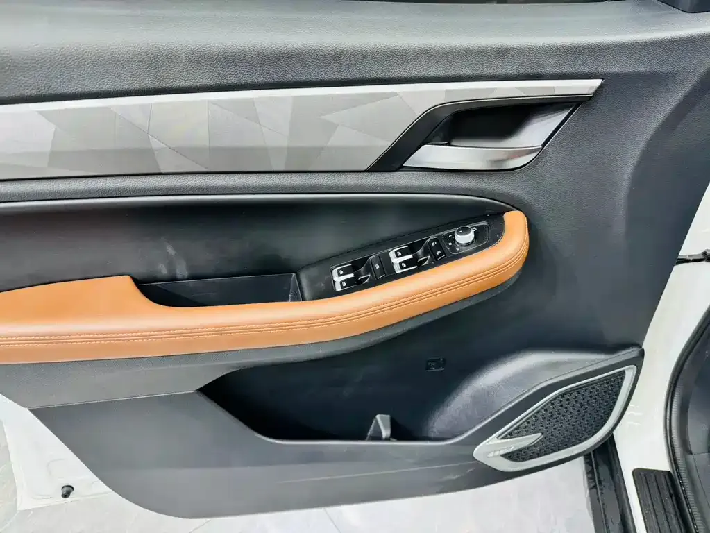 Geely Vision X6 — фото 5