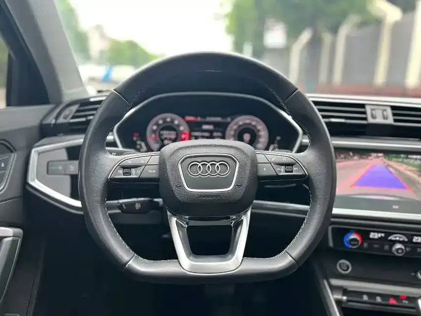 Audi Q3 — фото 2