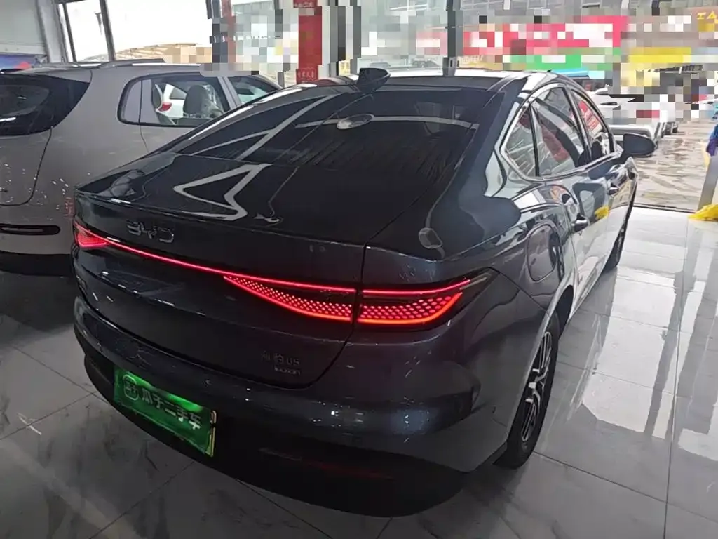 BYD Seal 05 DM-i — фото 8