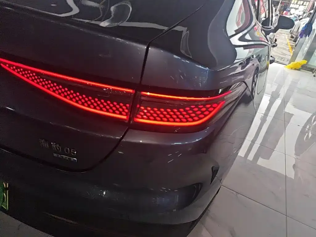 BYD Seal 05 DM-i — фото 2