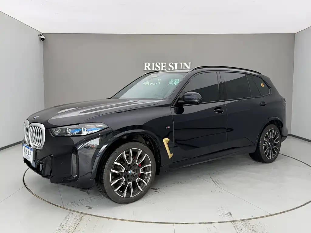 BMW X5 — фото 1