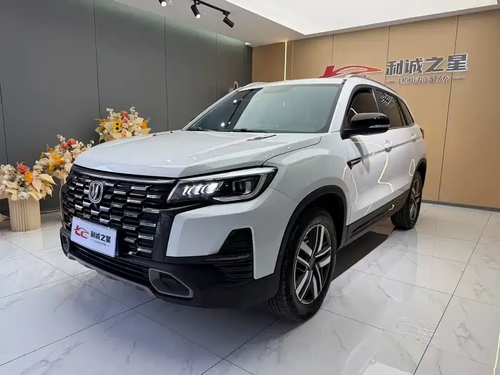 Changan CS75 — фото 1