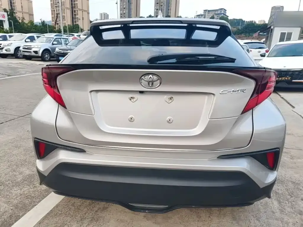Toyota C-HR — фото 6