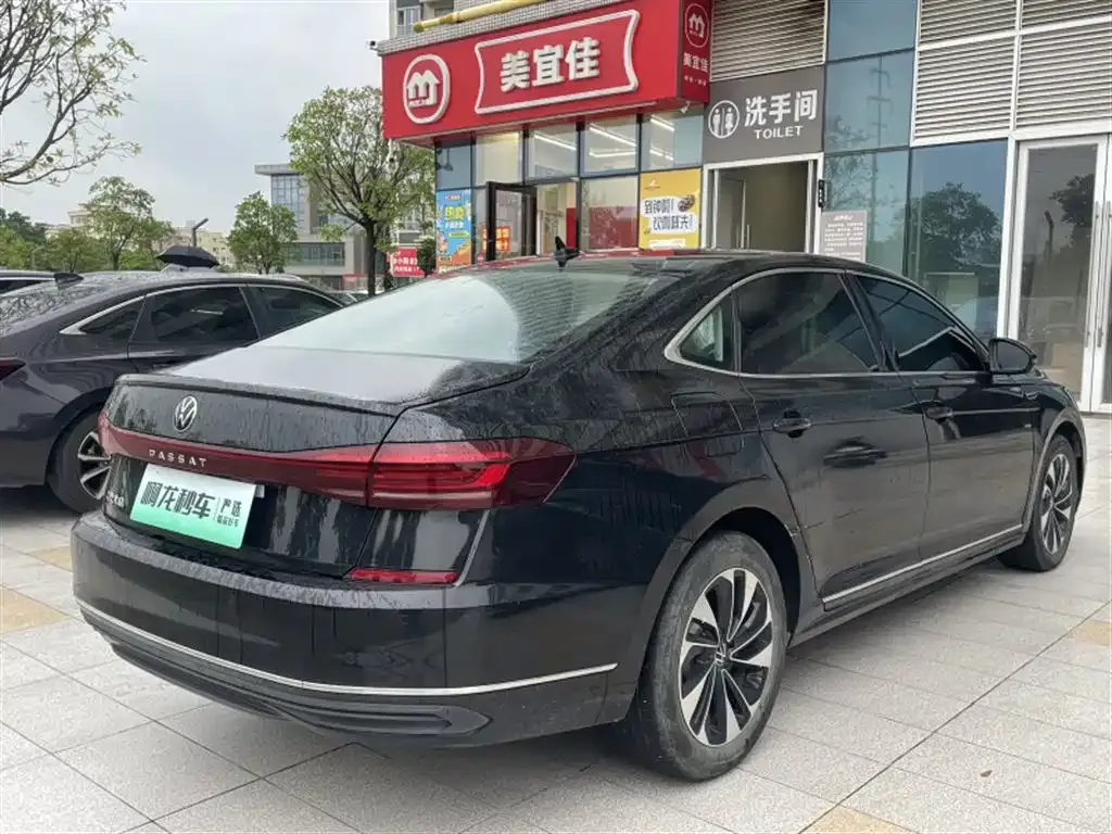 Volkswagen Passat — фото 4