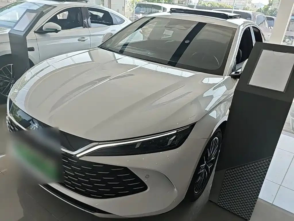 BYD Qin L — фото 1
