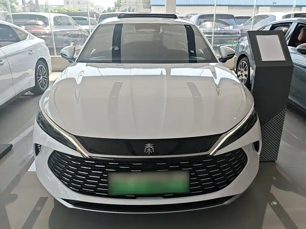 BYD Qin L — фото 8