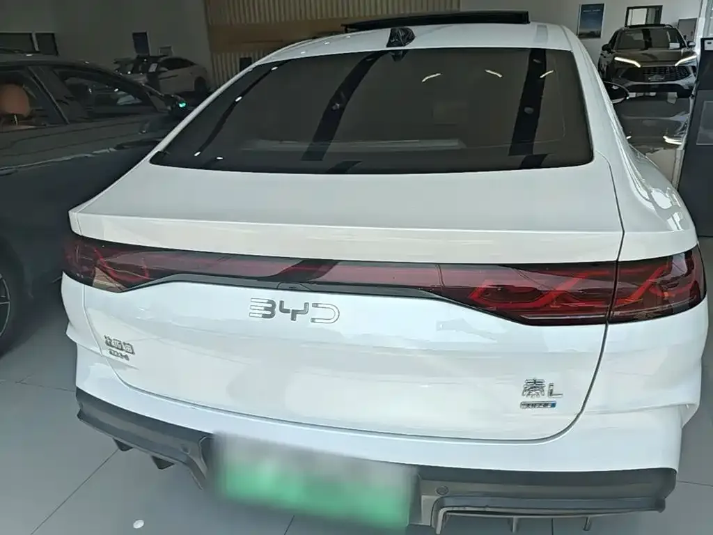 BYD Qin L — фото 2