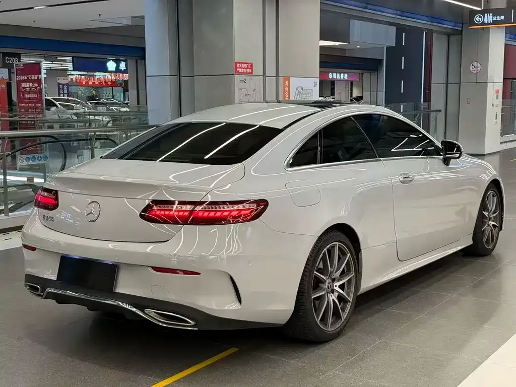 Mercedes-Benz E-Class (Import) — фото 2