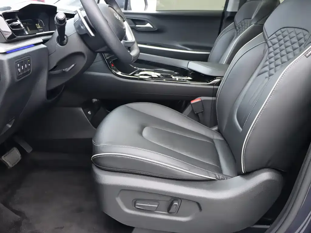 Hyundai Custo — фото 3
