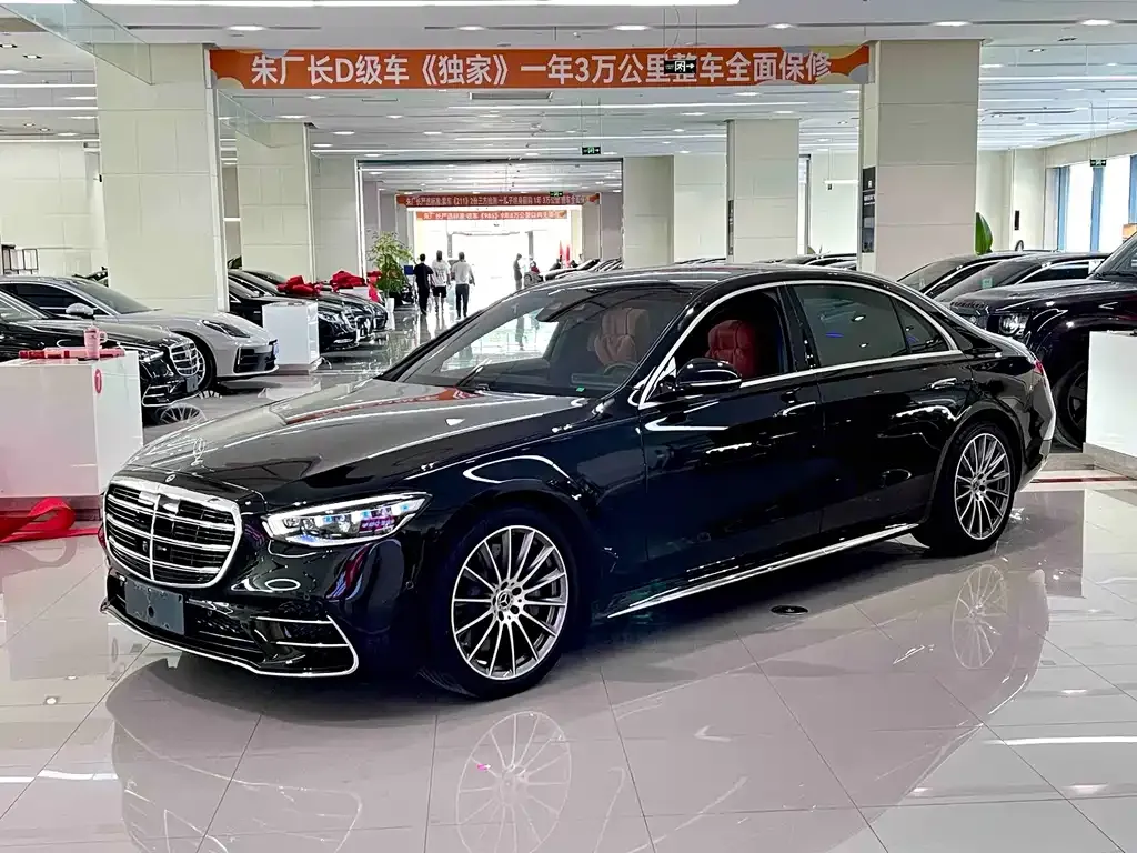 Mercedes-Benz S-Class — фото 1