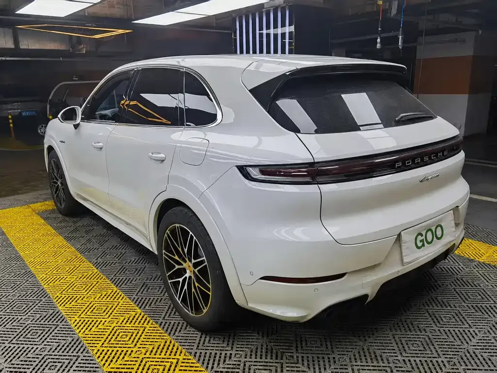 Porsche Cayenne Hybrid — фото 2