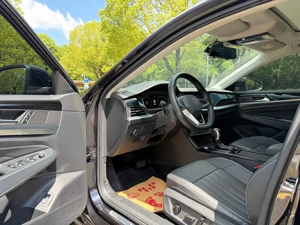 Volkswagen Passat — фото 8