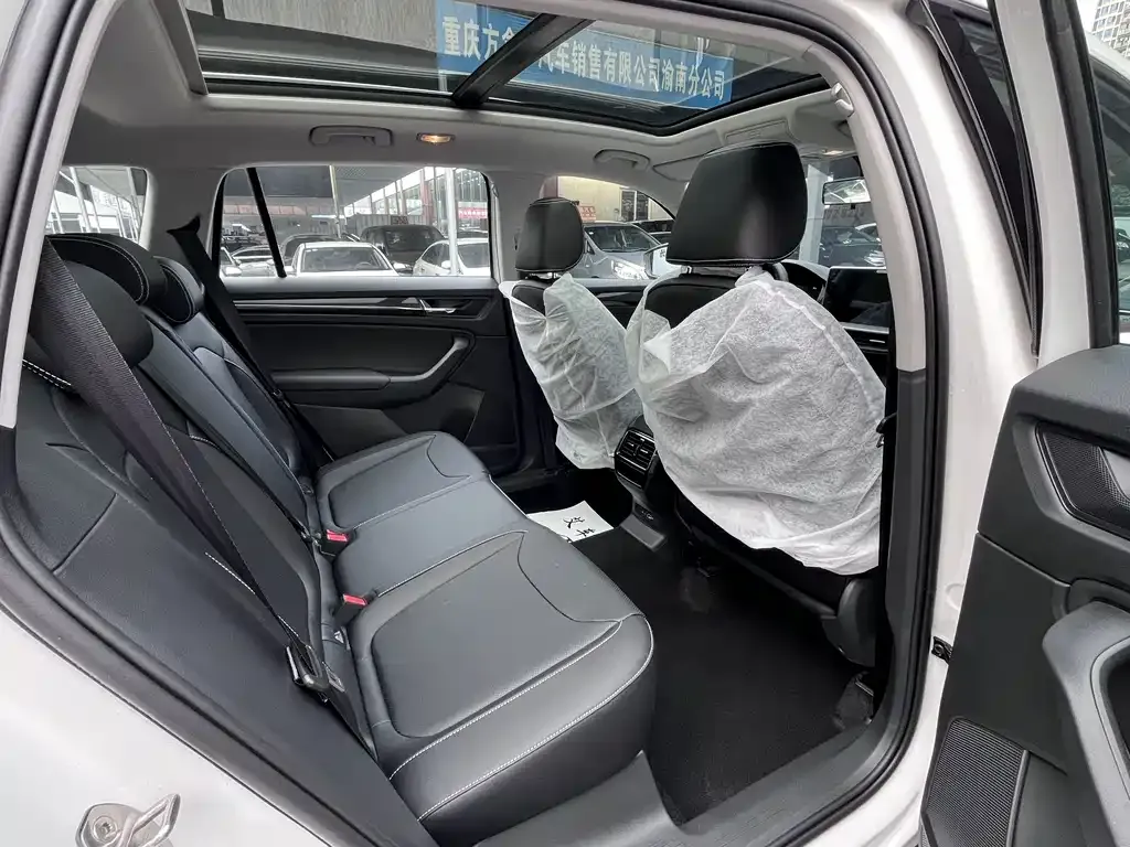 Skoda Kodiaq — фото 7