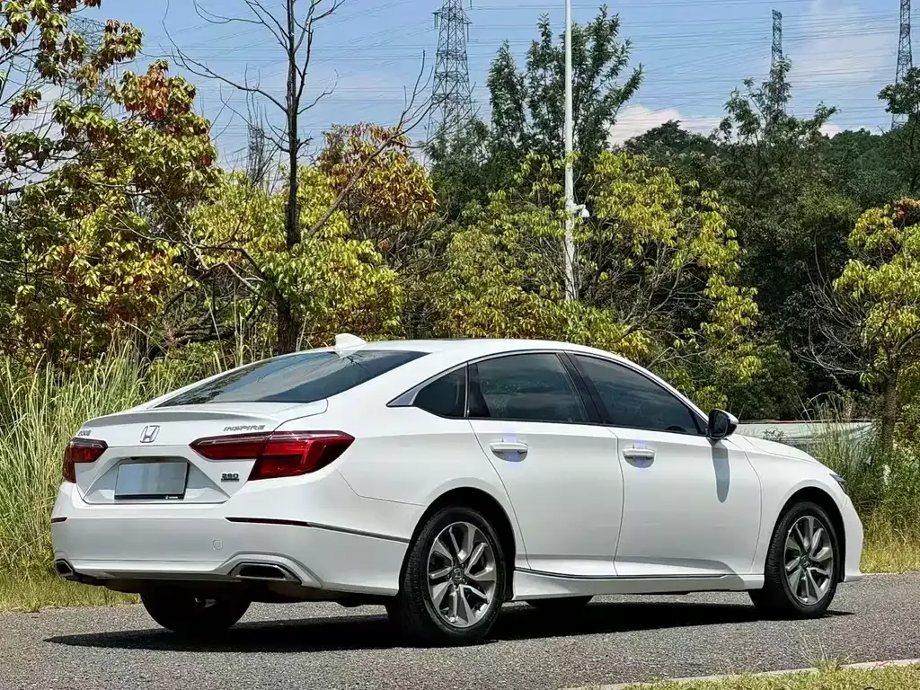 Honda Inspire — фото 10