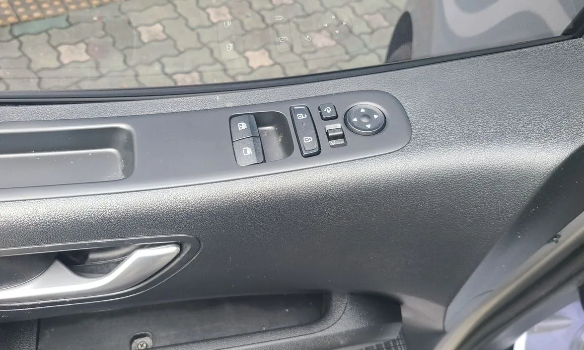 Hyundai Staria — фото 4