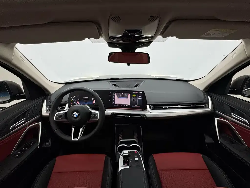 BMW X1 — фото 9