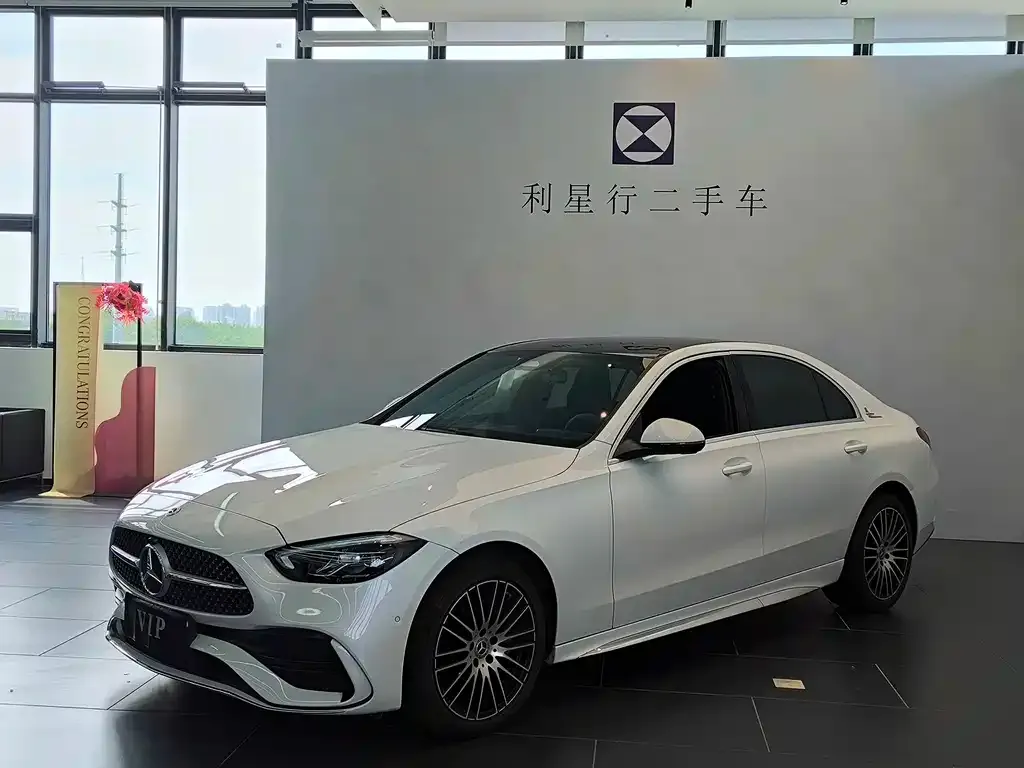 Mercedes-Benz C-Class — фото 1