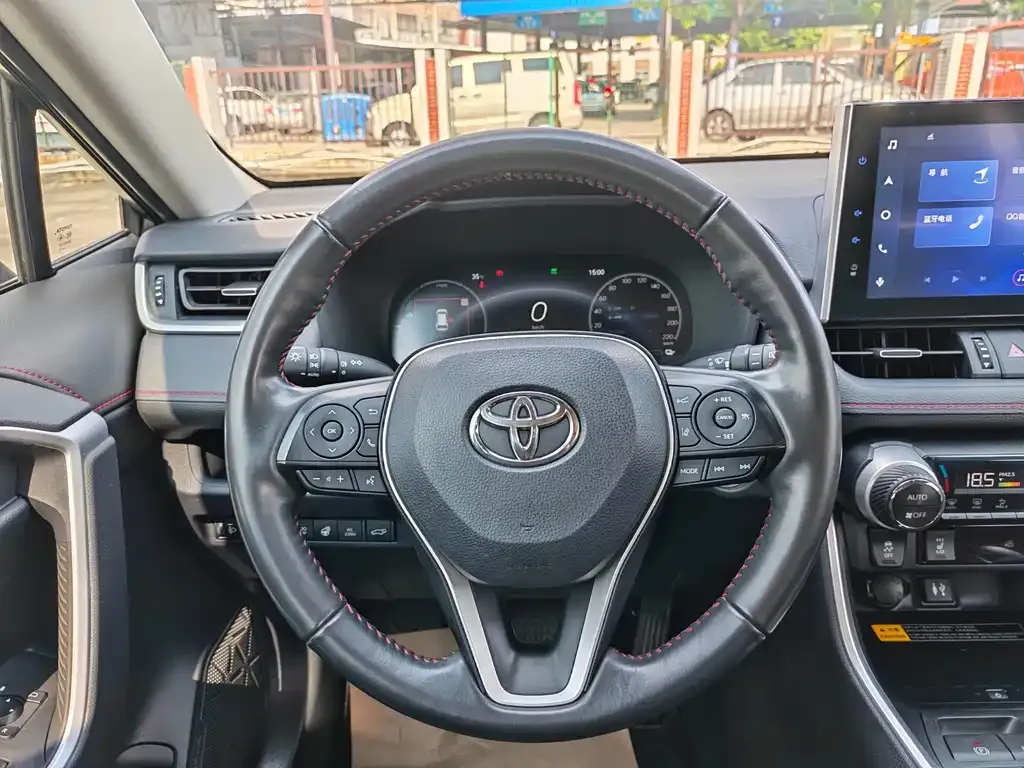 Toyota RAV4 Prime — фото 8
