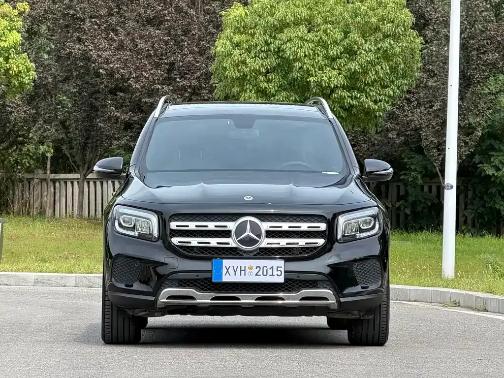 Mercedes-Benz GLB — фото 9
