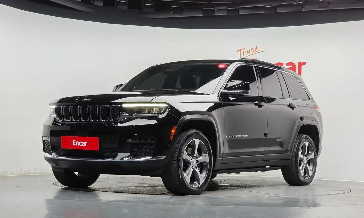 Jeep Cherokee — фото 1