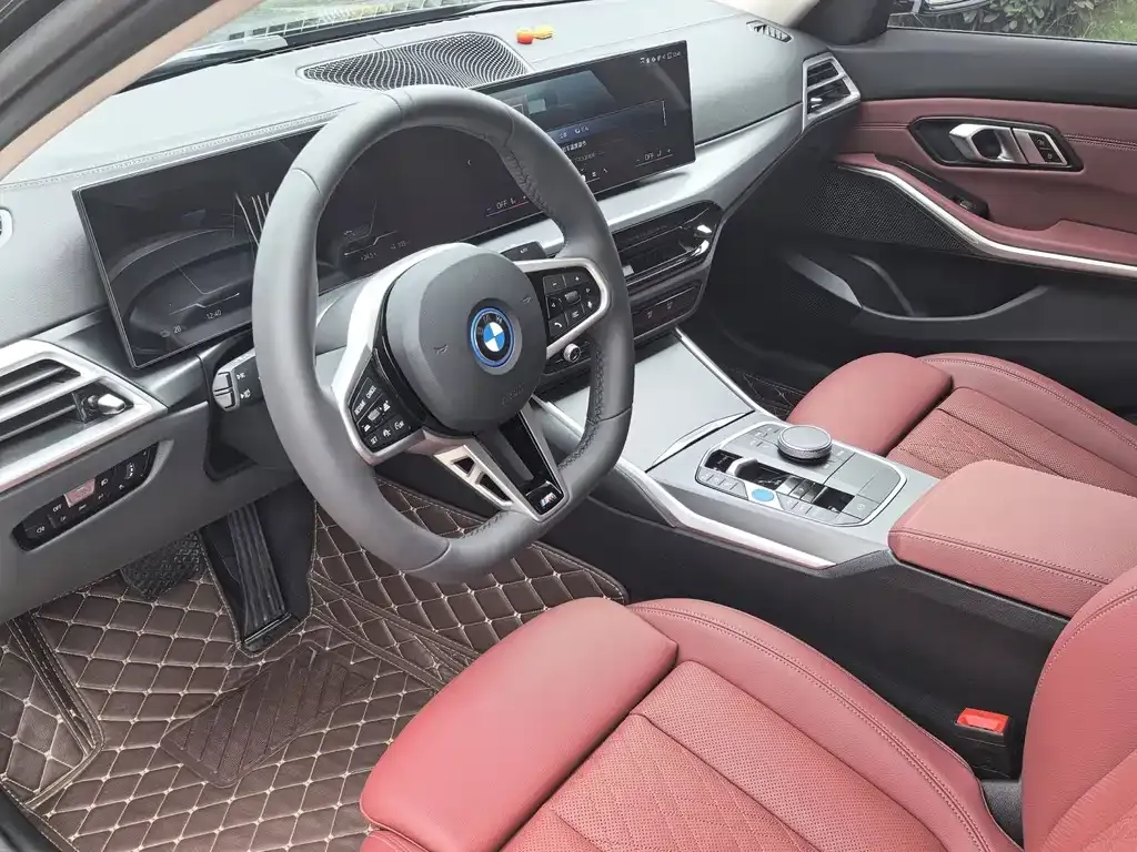 BMW i3 — фото 8