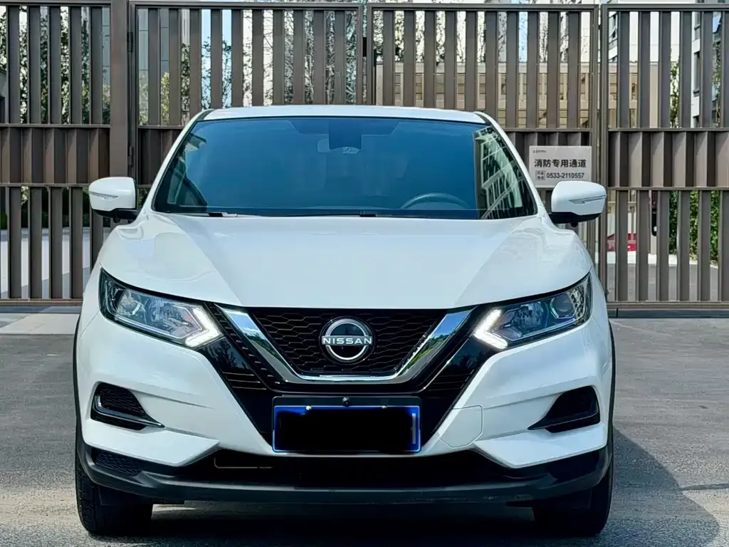 Nissan Qashqai — фото 7