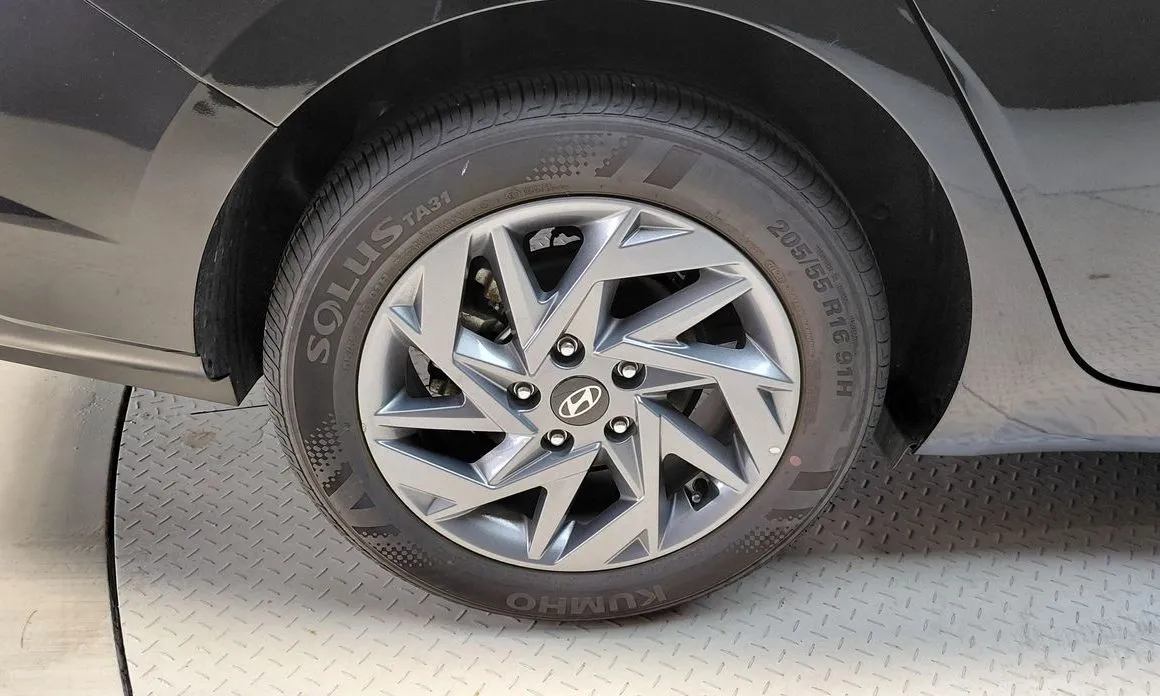 Hyundai AVANTE — фото 4