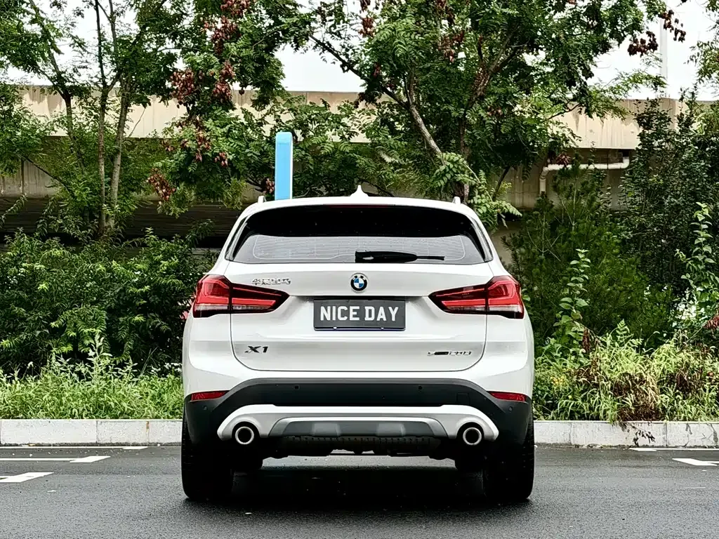 BMW X1 — фото 7