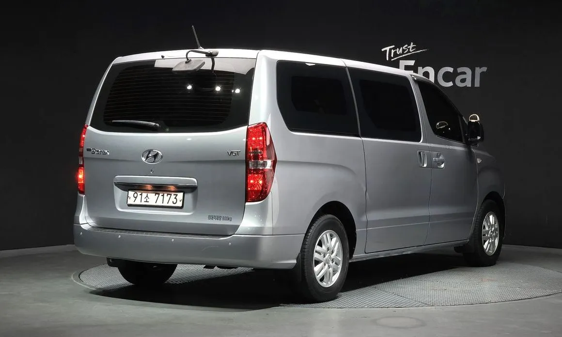 Hyundai Starex — фото 9