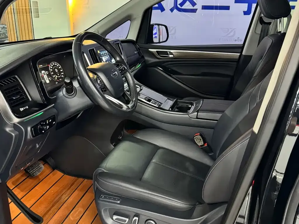 GAC Motor Trumpchi M8 — фото 9