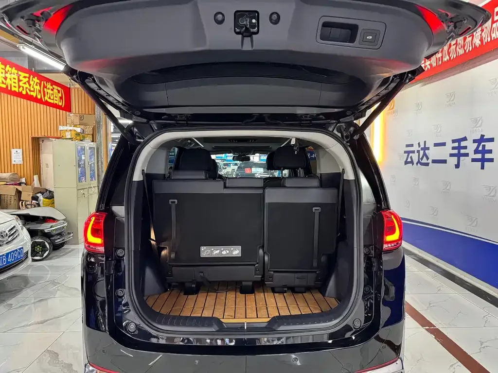 GAC Motor Trumpchi M8 — фото 3