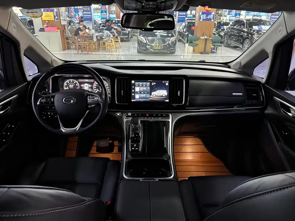 GAC Motor Trumpchi M8 — фото 8