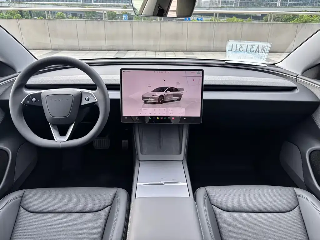 Tesla Model 3 — фото 3