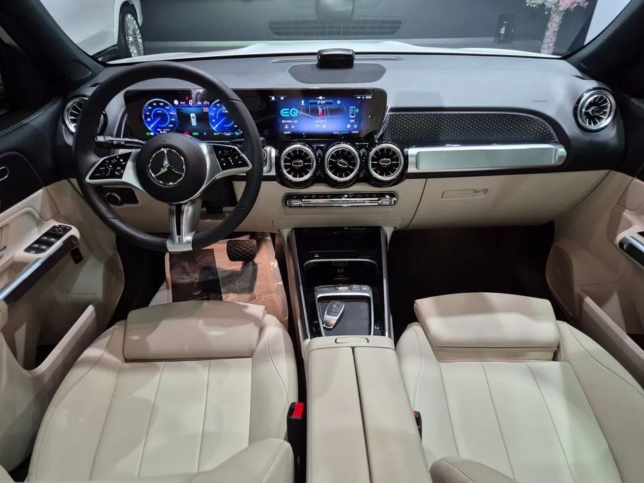 Mercedes-Benz EQB — фото 2