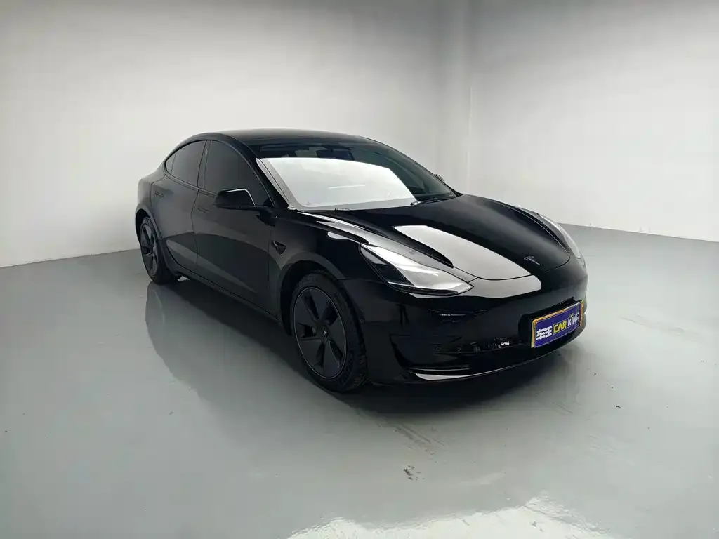 Tesla Model 3 — фото 7