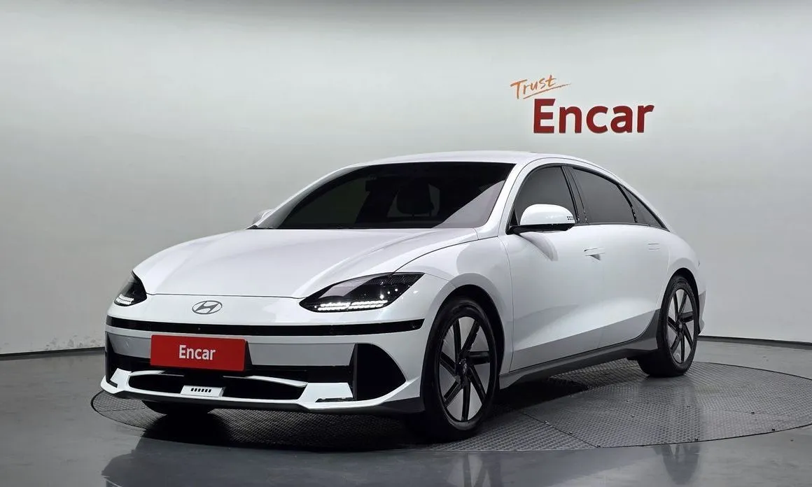 Hyundai Ioniq6 — фото 1