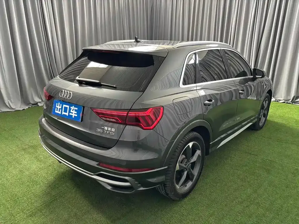 Audi Q3 — фото 5
