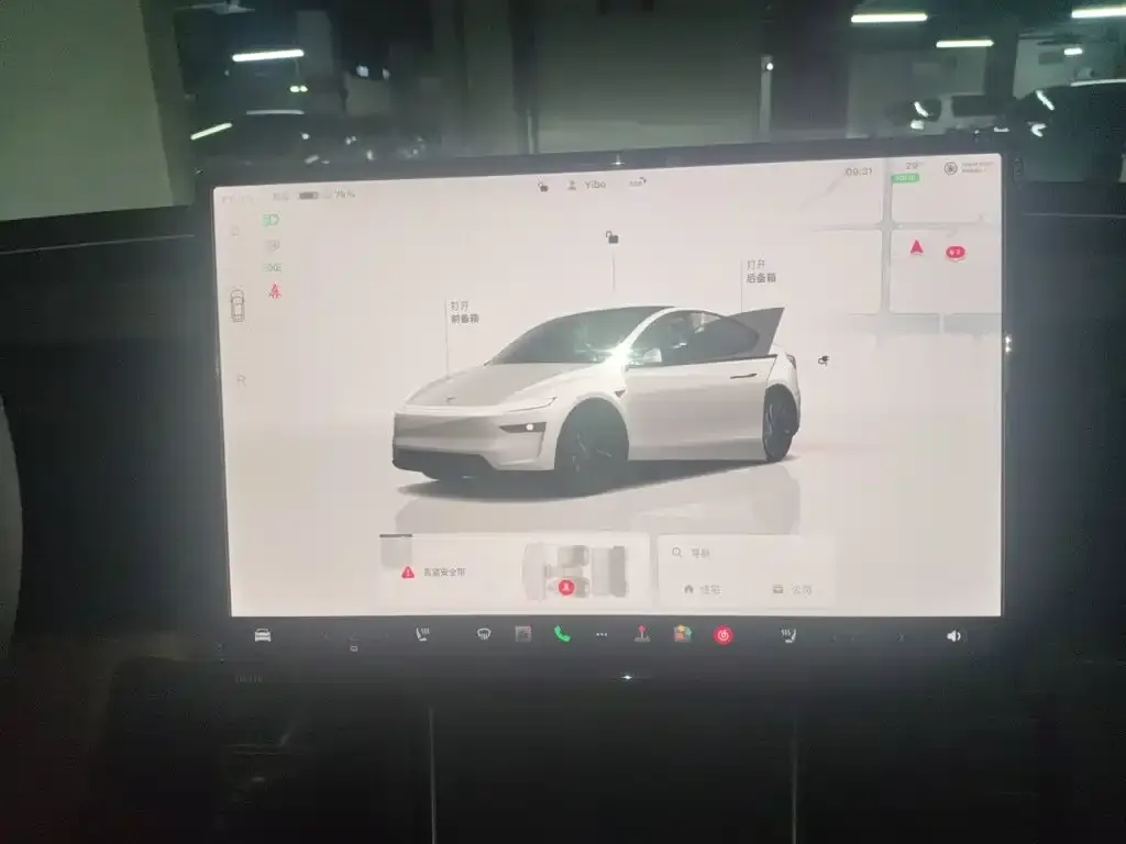 Tesla Model Y — фото 8