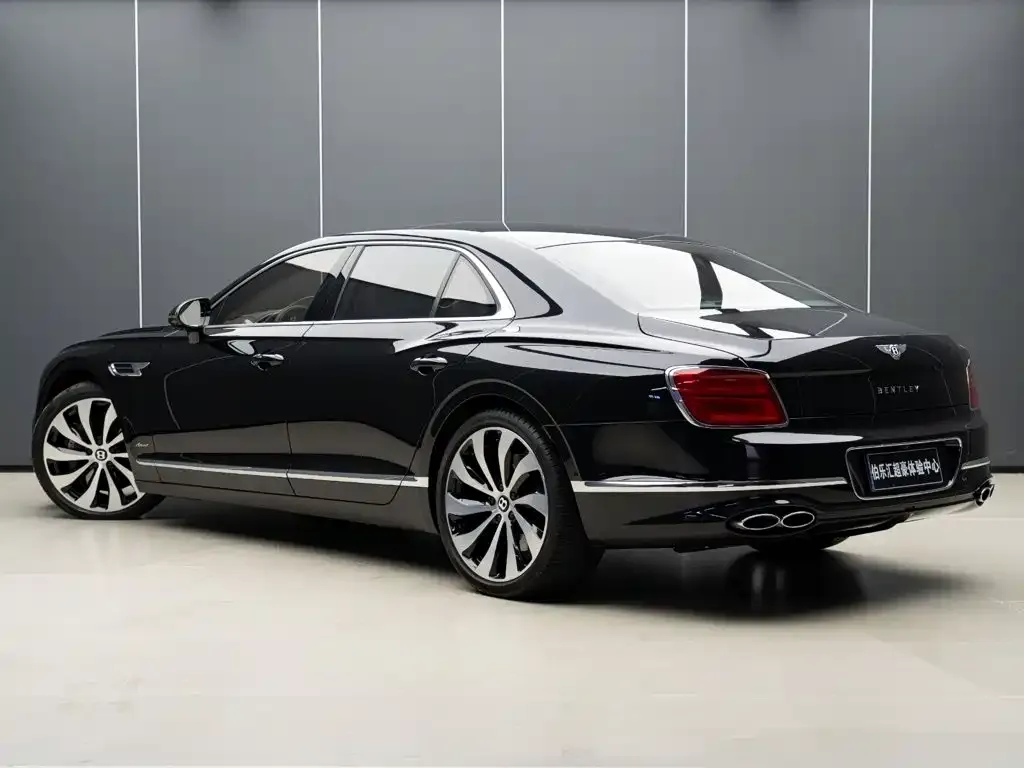 Bentley Flying Spur — фото 8